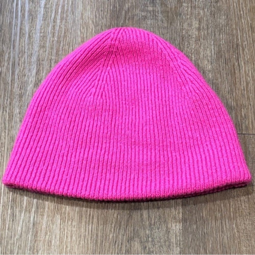 ✨SOLD✨ Vineyard Vines Hat Vineyard Vines Winter Hat Pink